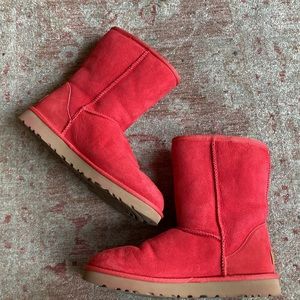 UGG BOOTS RED EDITION
